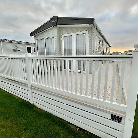 Luxury 3 Bedroom Caravan Between Perranporth And Newquay, Cornwall Newquay  Exterior photo