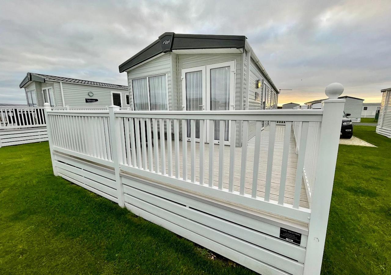 Luxury 3 Bedroom Caravan Between Perranporth And Newquay, Cornwall Newquay  Exterior photo