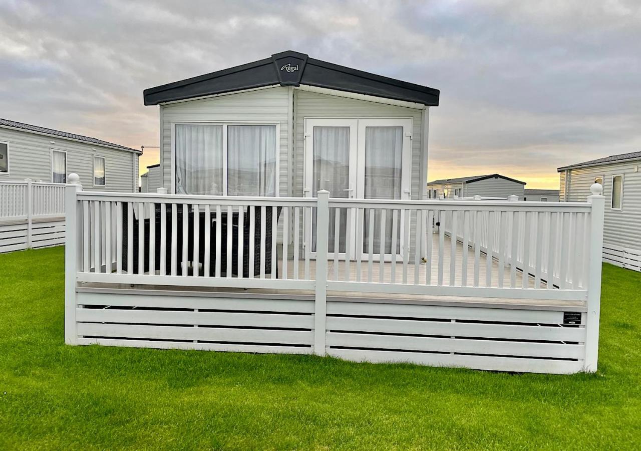 Luxury 3 Bedroom Caravan Between Perranporth And Newquay, Cornwall Newquay  Exterior photo