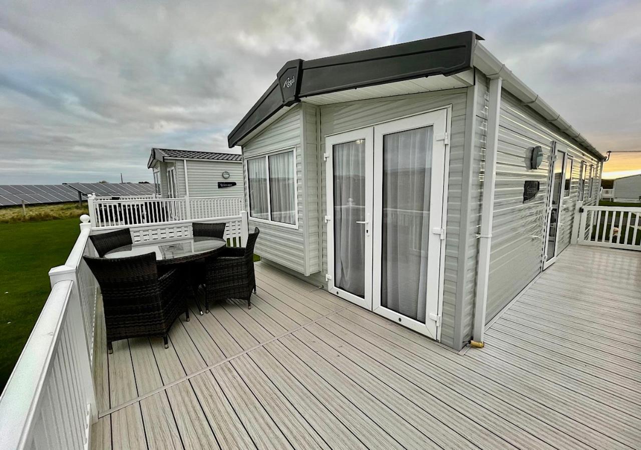 Luxury 3 Bedroom Caravan Between Perranporth And Newquay, Cornwall Newquay  Exterior photo